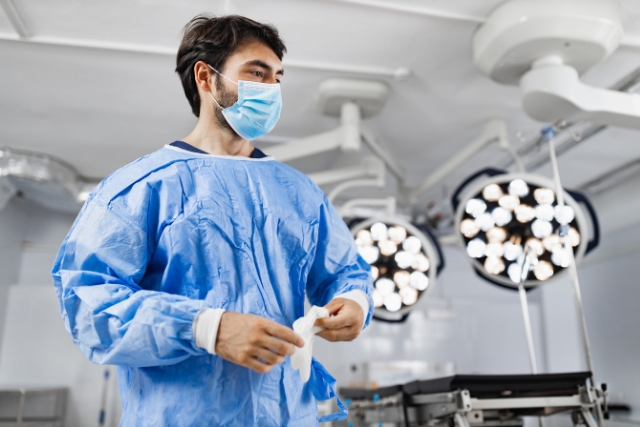 medicalis_chirurgicien